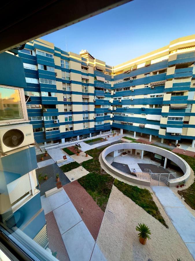 Moderna Habitacion En El Corazon De Alicante Bagian luar foto