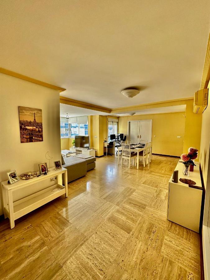 Moderna Habitacion En El Corazon De Alicante Bagian luar foto